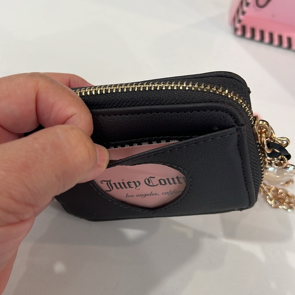 👑Cute. Juicy Couture Wristlet. - Picture 10 of 16